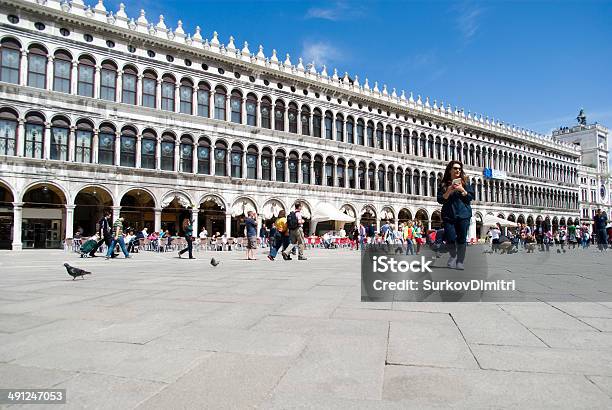 Photo libre de droit de Touristes À Venise banque d'images et plus d'images libres de droit de Angle de prise de vue - Angle de prise de vue, Antique, Antiquités