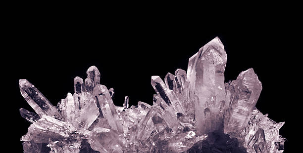 크리스탈잔 쿼츠 - rock amethyst isolated quartz 뉴스 사진 이미지