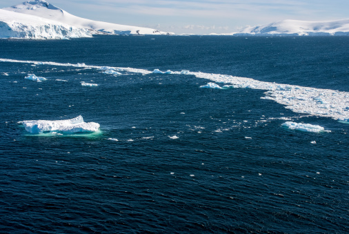 Antarctica - Landscape And Alleys Ice - Antarctic Peninsula - Palmer Archipelago - Neumayer Channel