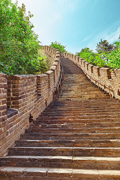 stone staircase de la gran muralla de china, en la sección "mitianyu". - jiankou fotografías e imágenes de stock