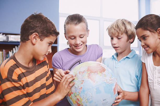 istock Getting to know different countries of the world 491375339
