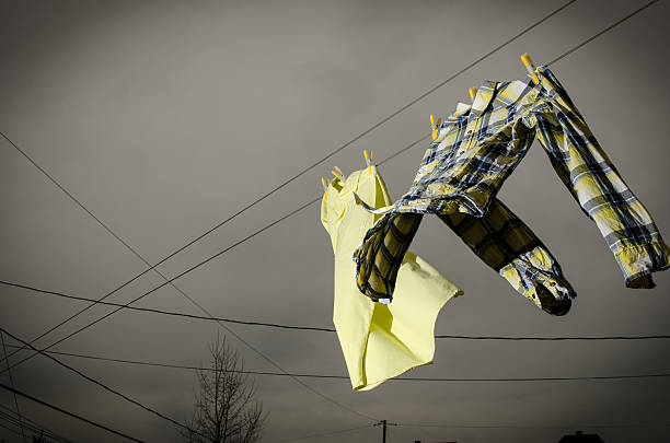 powiesić do wyschnięcia - hang to dry zdjęcia i obrazy z banku zdjęć