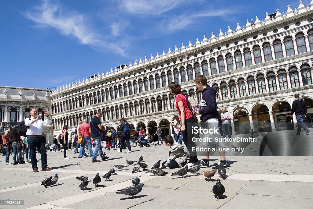 Turisti a Venezia - Foto stock royalty-free di Ambientazione esterna