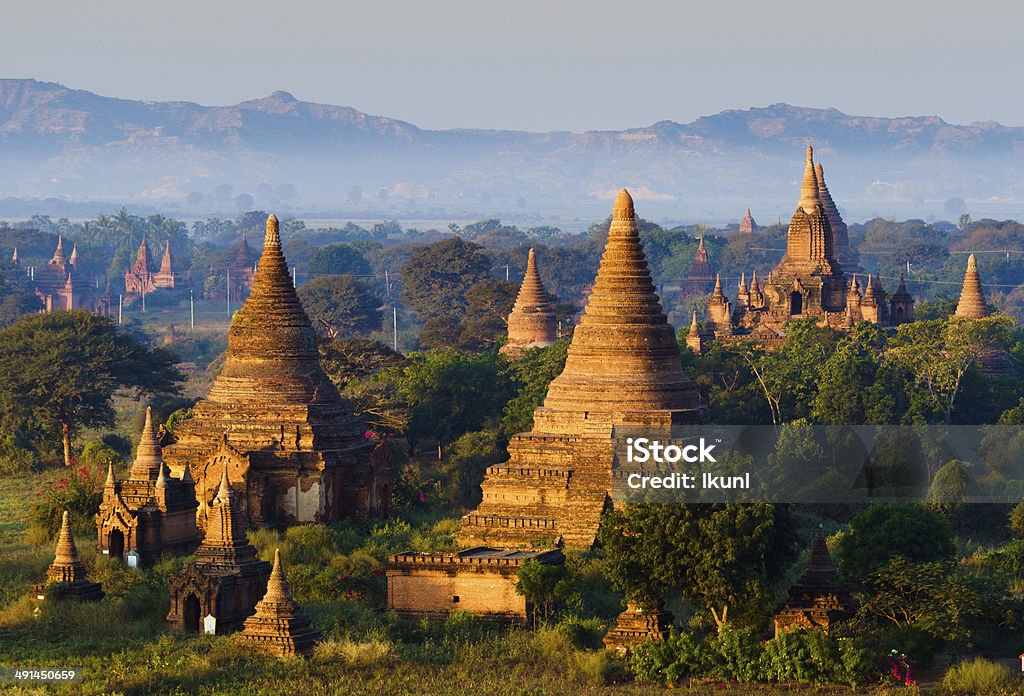 The Temples of bagan at sunrise, Mandalay,Myanmar Bagan is an archaeological zone of more than 2,000 ancient pagodas. It was built in 11th centuries during the rise of Bagan empire.Today Bagan is a part of Mandalay division, Myanmar. Bagan Stock Photo