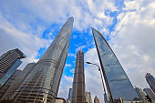shanghai-welt-finanzplatz-wolkenkratzer-in-lujiazui-gruppe.jpg?b=1&s=170x170&k=20&c=cqYNAkIFITtT08nWmXfeIKyOJIjQoiLN0yfQJO9t7Ng=