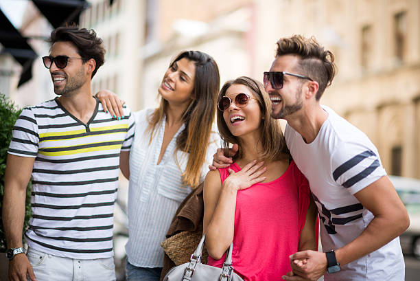 istock Couples in the city 491560342