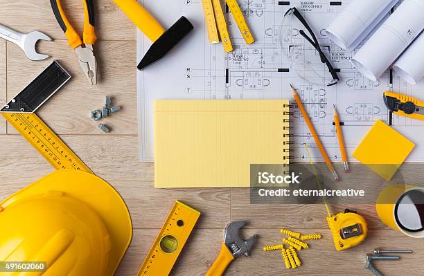 Werkzeuge Und Bautools Stockfoto und mehr Bilder von Baugerät - Baugerät, Werkzeug, Baumaterial