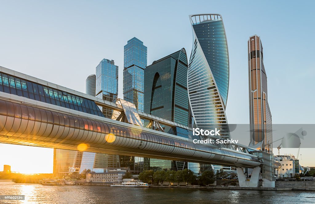 Centro de negócios da cidade de Moscou ao pôr-do-sol. - Foto de stock de Moscou royalty-free