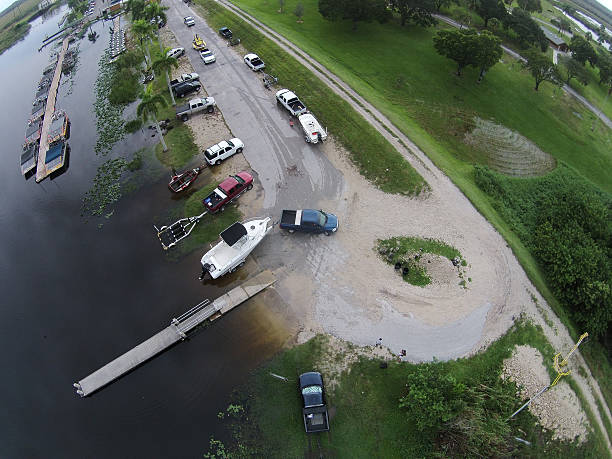 port de plaisance everglades en floride - boat launch photos et images de collection