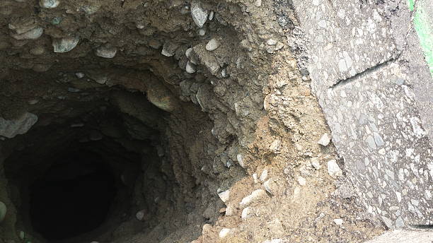 hidrografia excavation-perfuração de petróleo - drill borehole mining rock imagens e fotografias de stock