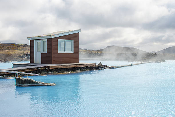 myvatn naturaleza baños, cerca de lake myvatn en islandia - baños térmicos fotografías e imágenes de stock