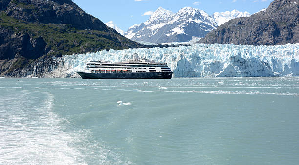 Cruise ship in Glacier National Park, Alaska Glacier Bay, Alaska - June 14, 2015: Cruise ship docking in Glacier National Park, Alaska neta degany stock pictures, royalty-free photos & images
