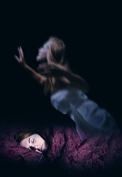 dormire donna immissione di sogno stato - ghost women caucasian transparent foto e immagini stock