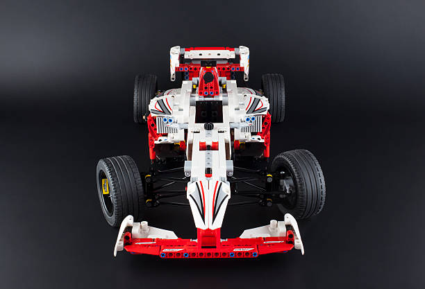 lego technic grand prix racer - formula one racing photos et images de collection