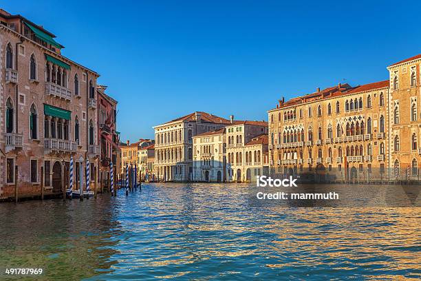 Il Canal Grande A Venezia - Fotografie stock e altre immagini di Acqua - Acqua, Acqua fluente, Ambientazione esterna