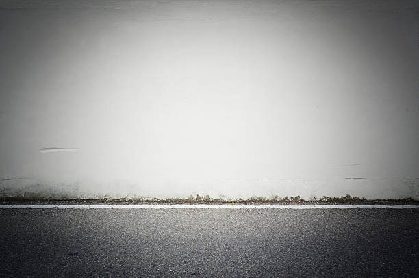 istock Asphalt Street And White Wall, Vignette 491788253