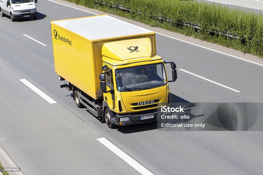 Deutsche Post camion - Photo de Affaires internationales libre de droits