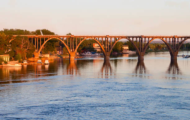 istock Elegant bridge at the Dnieper river 491914687