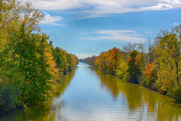 Erie Canal Fall Color Erie Canal, Lockport, New York, in the fall erie canal stock pictures, royalty-free photos & images