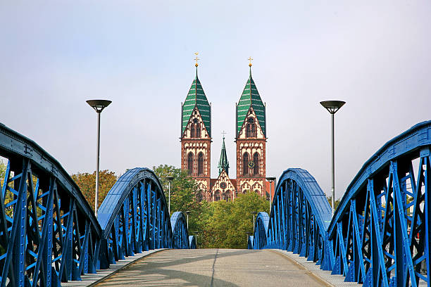 herz-jesu catedral de freiburg, alemania - freiburg im breisgau fotografías e imágenes de stock