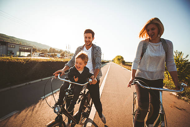 istock Cycling family 491962130