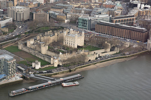 istock Tower Of London 491996913
