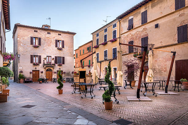 istock Architecture of Pienza, Italy 492006330