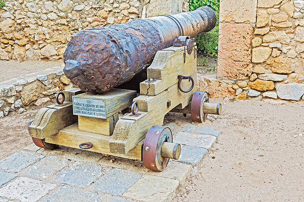istock Cannon in Tarragona, Spain 492022247
