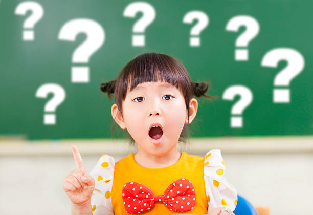 astonishment な少女がいっぱいの質問 - child surprise little girls human face ストックフォトと画像