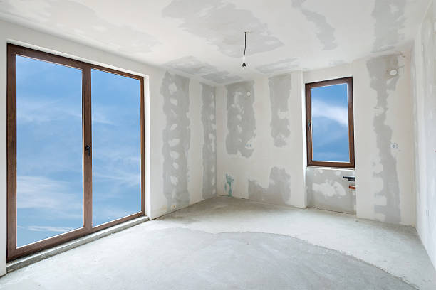 istock Unfinished building interior, white room (includes clipping path) 492041128
