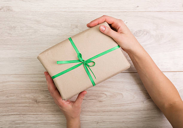 istock Gift box with green ribbon 492069602