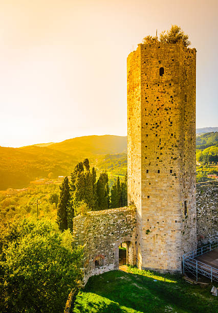 serravalle pistoiese panorama, toscana, italia. - provincia di pistoia foto e immagini stock