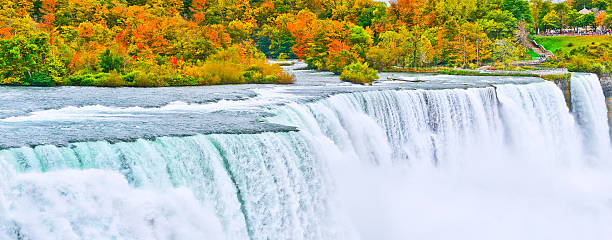 istock Panorama of Niagara Falls in autumn 492103312