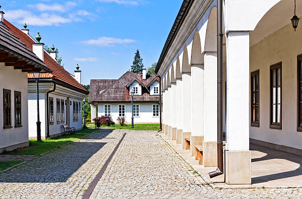 istock Picturesque alley 492107222