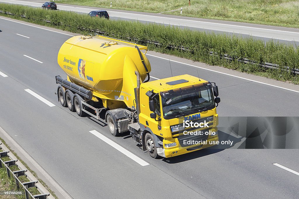 DAF silo camión en la carretera alemán - Foto de stock de Aire libre libre de derechos