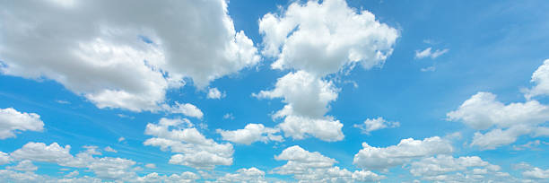 istock Wonderful white cloud and beautiful sky 492151158