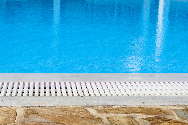 istock edge of the swimming pool overflow 492151337