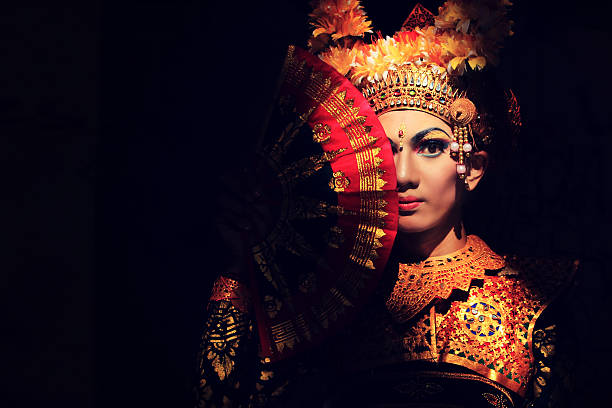 leghong dança - balinese culture - fotografias e filmes do acervo
