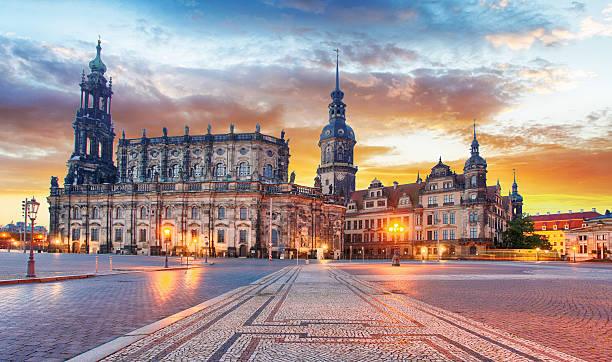 istock Dresden Hofkirche, theater platz 492160100
