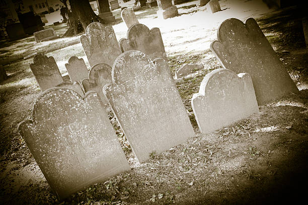 stary cemeteries-tombstone closeups - colortones zdjęcia i obrazy z banku zdjęć