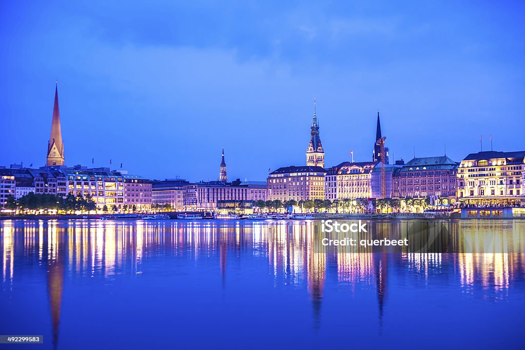 Hamburg bei Nacht - Lizenzfrei Abenddämmerung Stock-Foto