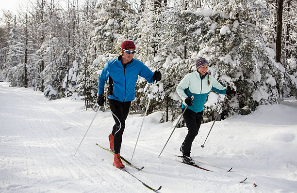 biegi narciarskie para - nordic event zdjęcia i obrazy z banku zdjęć