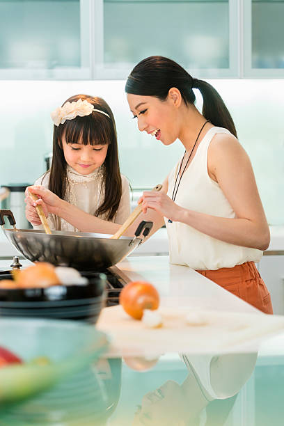 istock Chinese Family 492339613