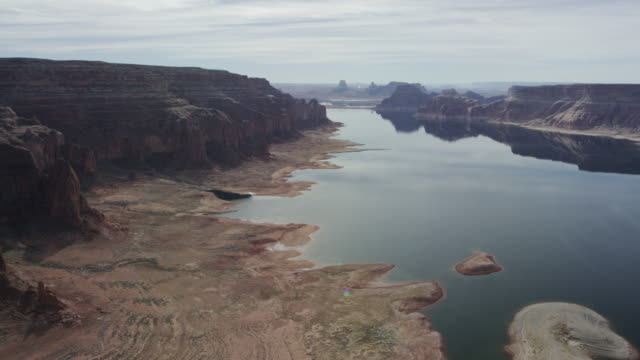 Desert formations of Lake Powell in Arizona and Utah