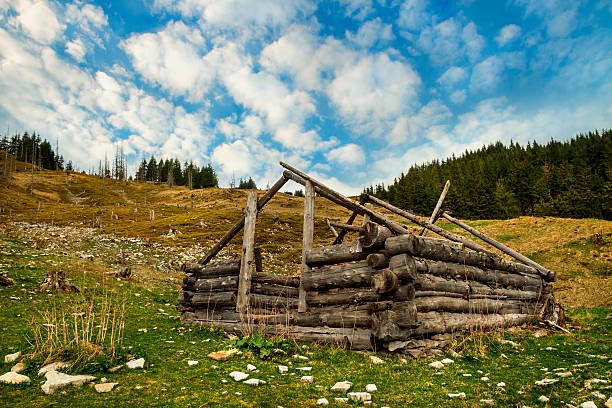 istock Old House In Karpaty 492366975