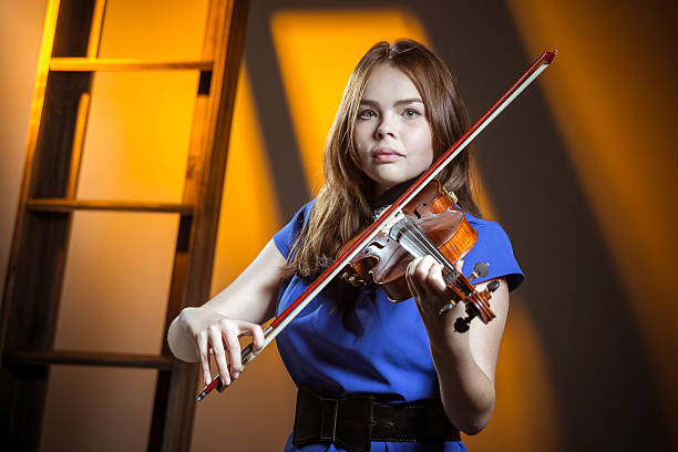 istock Young Woman Violinist 492388532