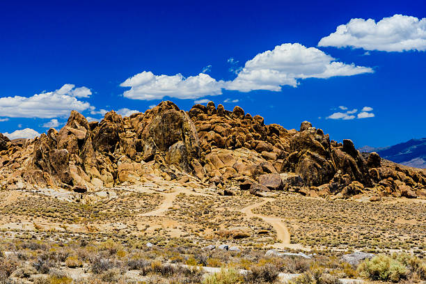 istock Alabama Hills, Sierra Nevada 492392184
