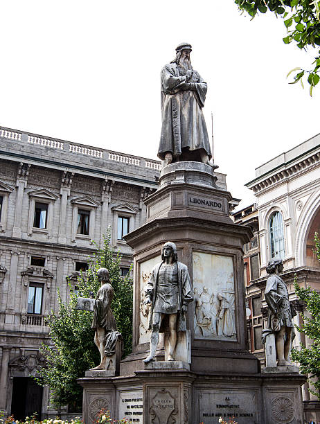 istock Leonardo Da Vinci's statues at Piazza della Scala, Milan, Italy 492393732