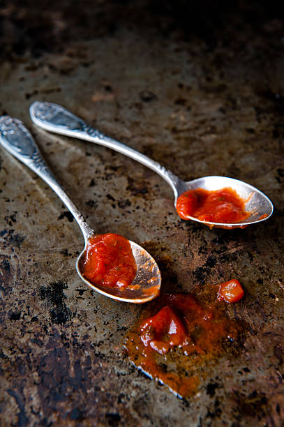 sos pomidorowy - tomato sauce tomato spinach soup zdjęcia i obrazy z banku zdjęć