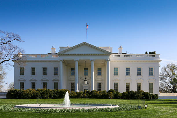 el norte de la casa blanca en washington dc-fachada - white house washington dc american flag president fotografías e imágenes de stock